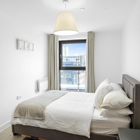 High Rise 2 Bedroom & 2 Bath Apartment With Parking, Balcony & Amazing View Manchester Exterior photo