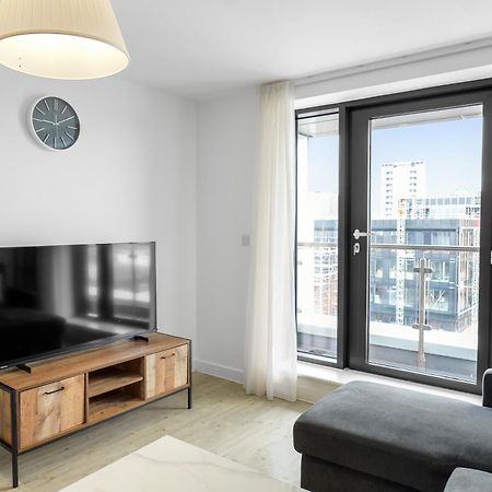 High Rise 2 Bedroom & 2 Bath Apartment With Parking, Balcony & Amazing View Manchester Exterior photo