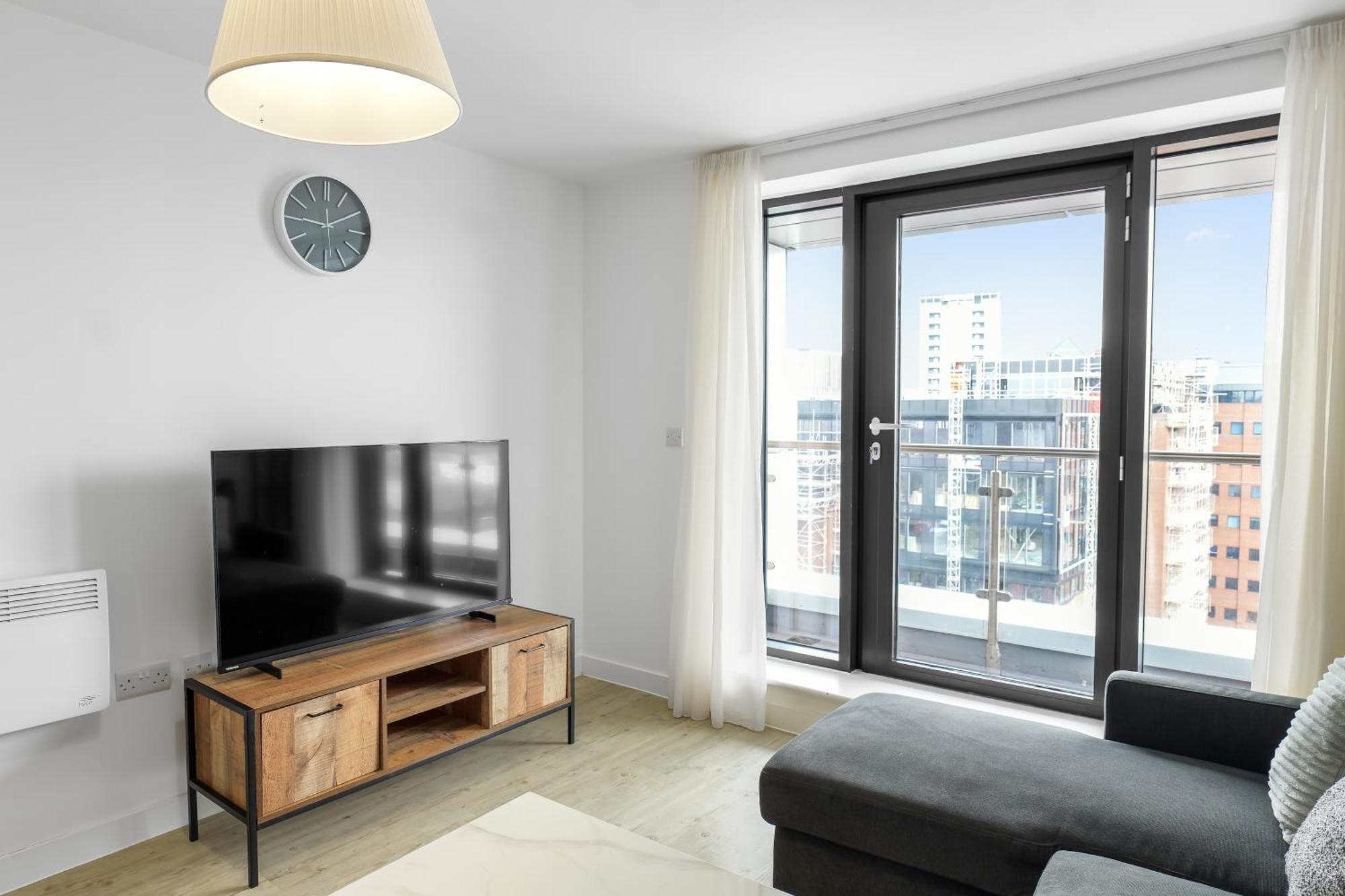 High Rise 2 Bedroom & 2 Bath Apartment With Parking, Balcony & Amazing View Manchester Exterior photo