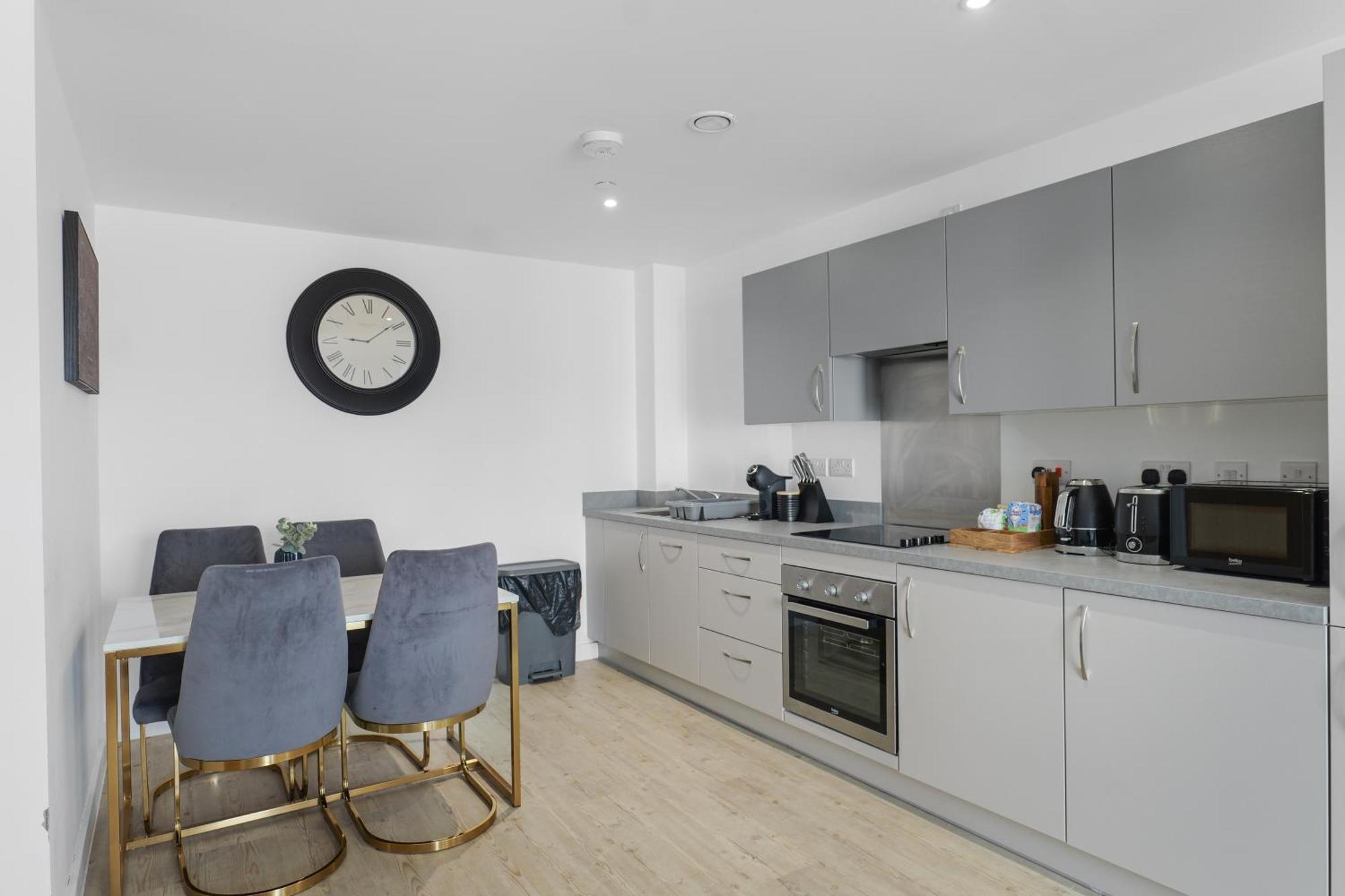 High Rise 2 Bedroom & 2 Bath Apartment With Parking, Balcony & Amazing View Manchester Exterior photo