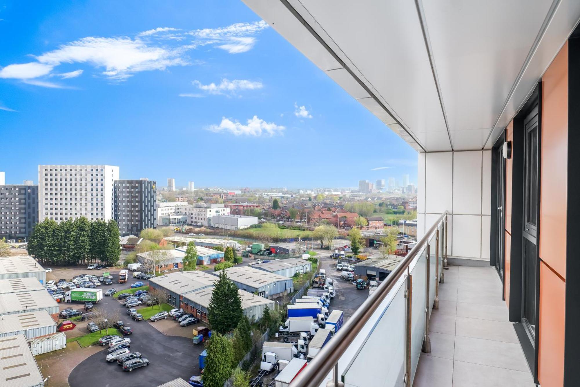 High Rise 2 Bedroom & 2 Bath Apartment With Parking, Balcony & Amazing View Manchester Exterior photo